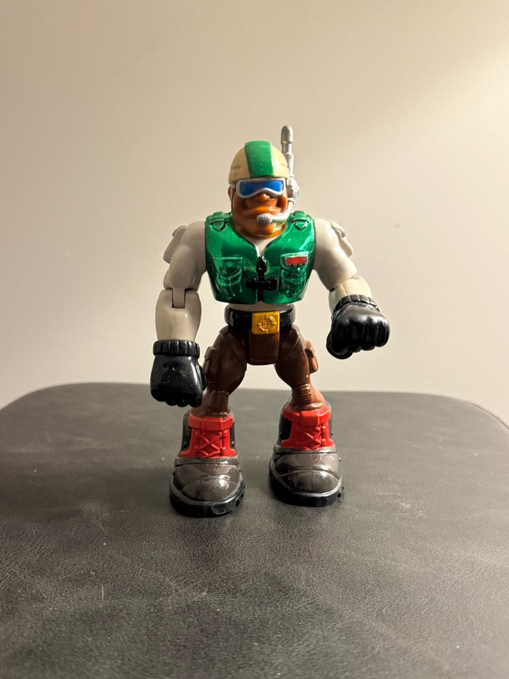 Vintage 2000 Fisher Price Rescue Heroes Rocky Canyon Mountain Ranger Figure